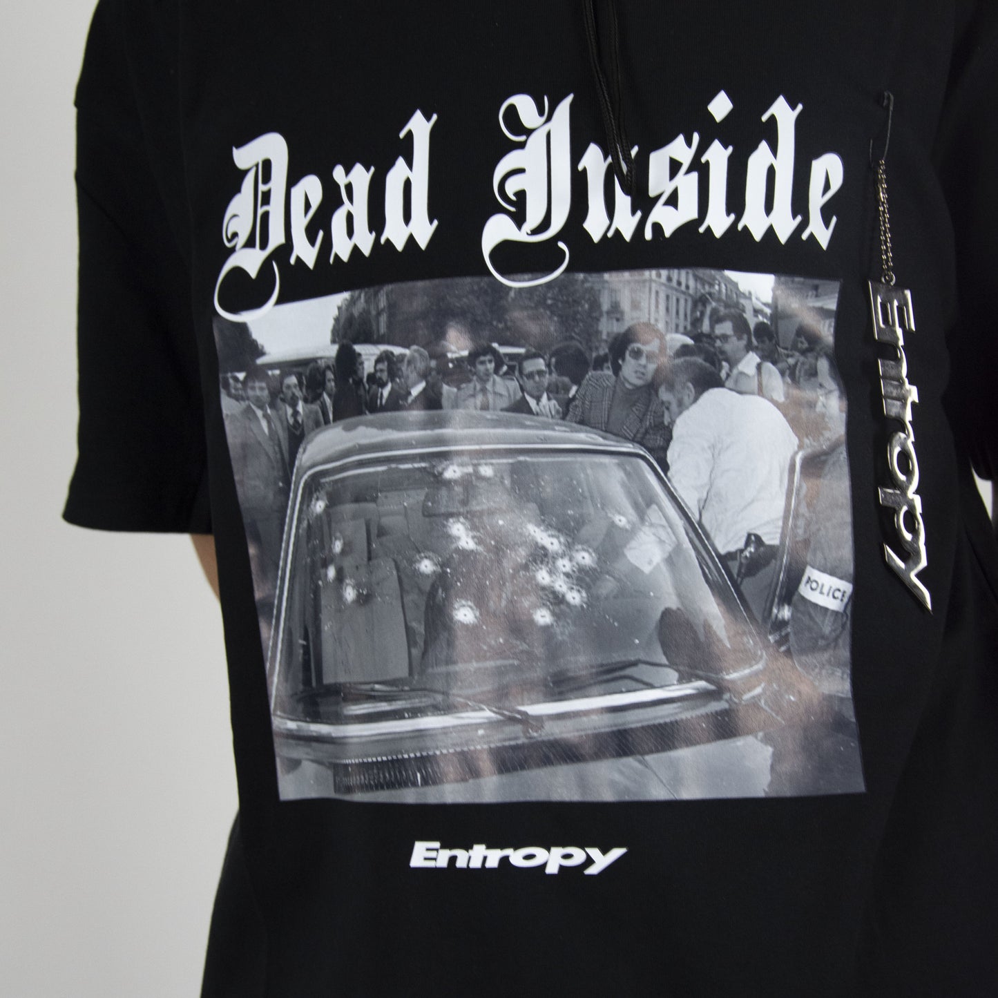 T-Shirt - "Dead Inside"