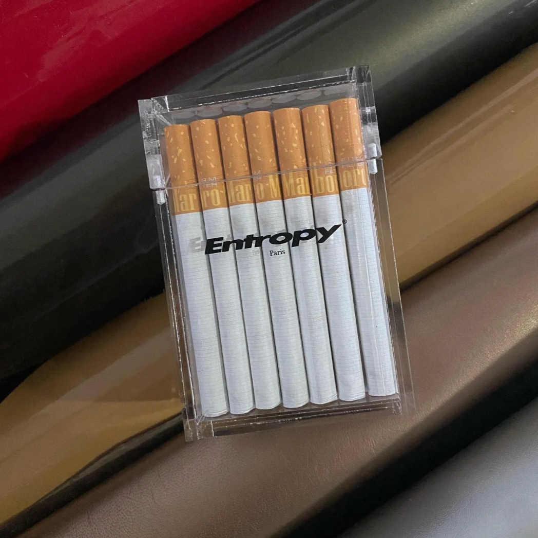 Paquet de cigarettes transparent